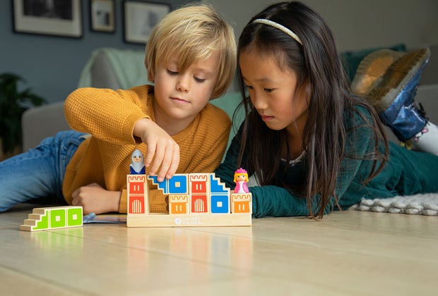 Camelot Jr. is a logic puzzle and 3D game great for hours of fun.