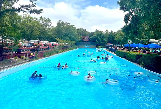 Splish Splash with kids: Relax on the Lazy River
