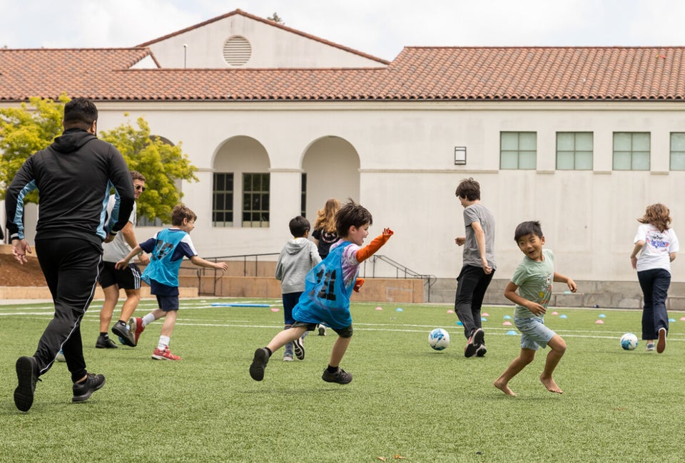 24-7 UK Soccer has camps, classes, and clinics for a wide range of ages and abilities.