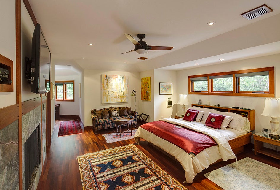 The Art House Bed and Breakfast packs plenty of amenities into its small East Hampton footprint.