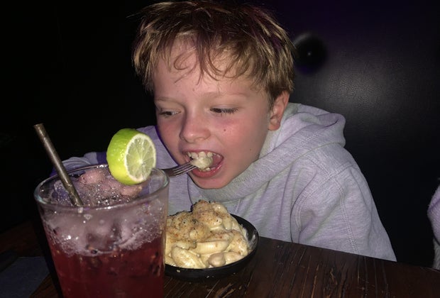 Beetle House NYC: Child eating Cheshire Mac