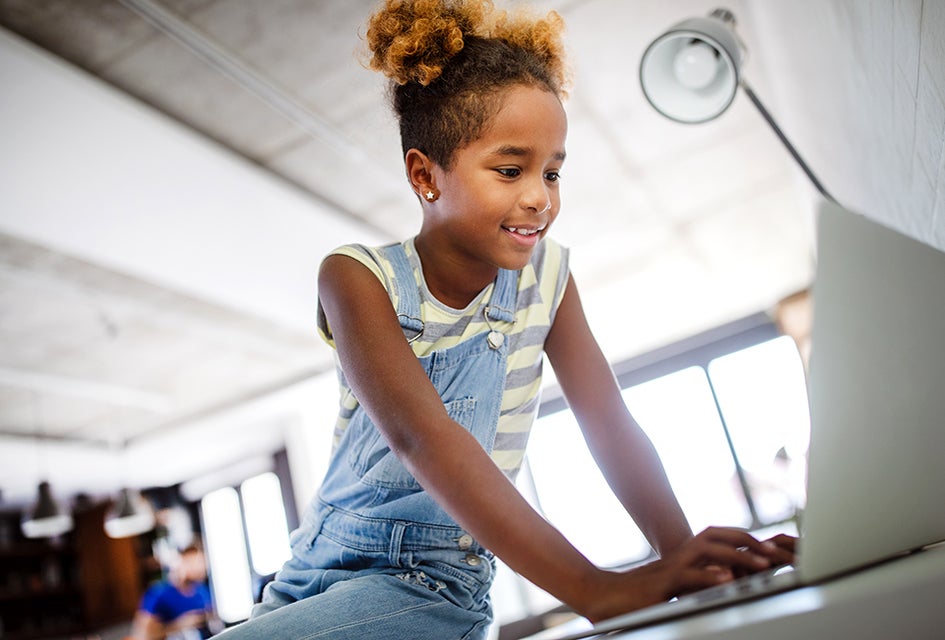 Screen time doesn't have to be a solo activity with these free, safe (no download) online games for kids to play with friends.