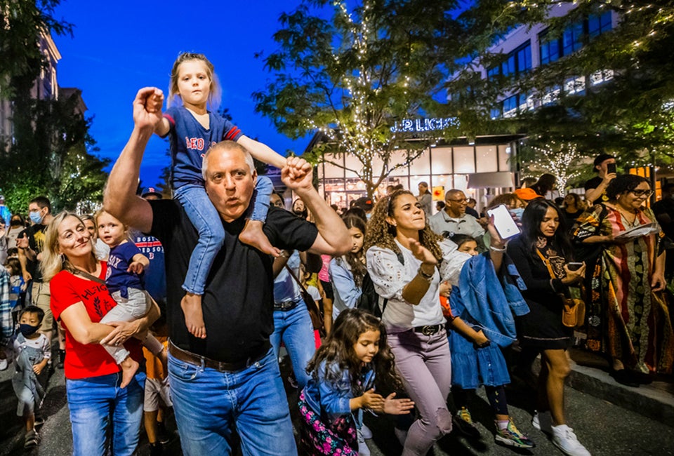 From outdoor events to indoor fun, explore the free things to do in Boston with kids! Riverfest at Assembly Row photo courtesy of Federal Realty