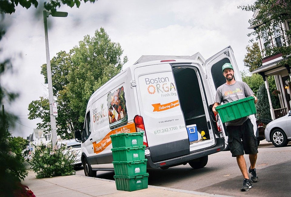 Customize boxes of organic produce and snacks. Boston Organics