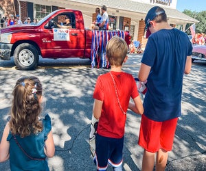 Show your American pride at the Mount Dora Independence Day Parade. Photo by the author
