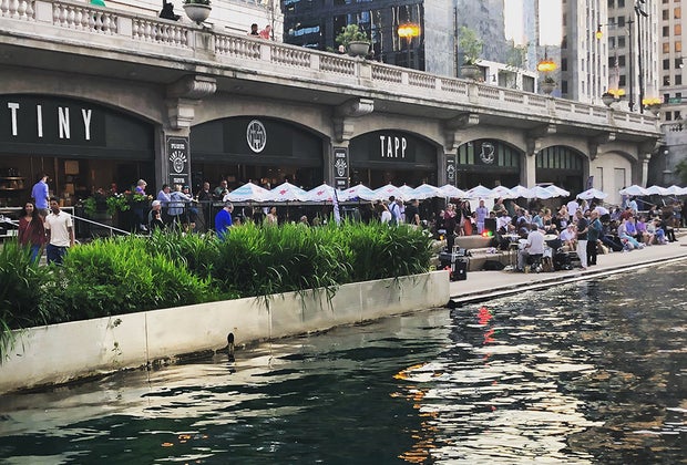 Things To Do on Mother’s Day in Chicago: Stroll the Riverwalk