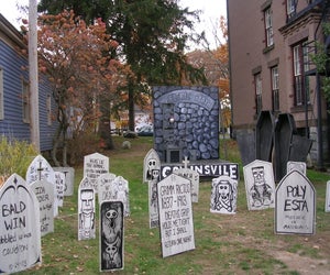 There will be props to make the parade even more exciting in Collinsville. Photo courtesy of the town of Collinsville