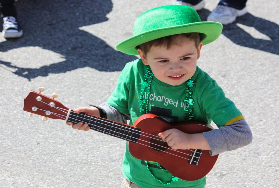 Little leprechauns love ukuleles! Photo courtesy of the County Ventura St. Patrick's Day Parade