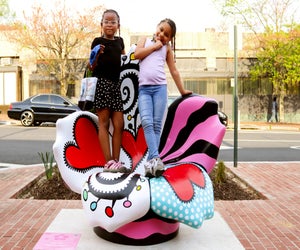 Enjoy Art in Bloom during the National Cherry Blossom Festival. Photo by Elvert Barnes via FLickr 2.0