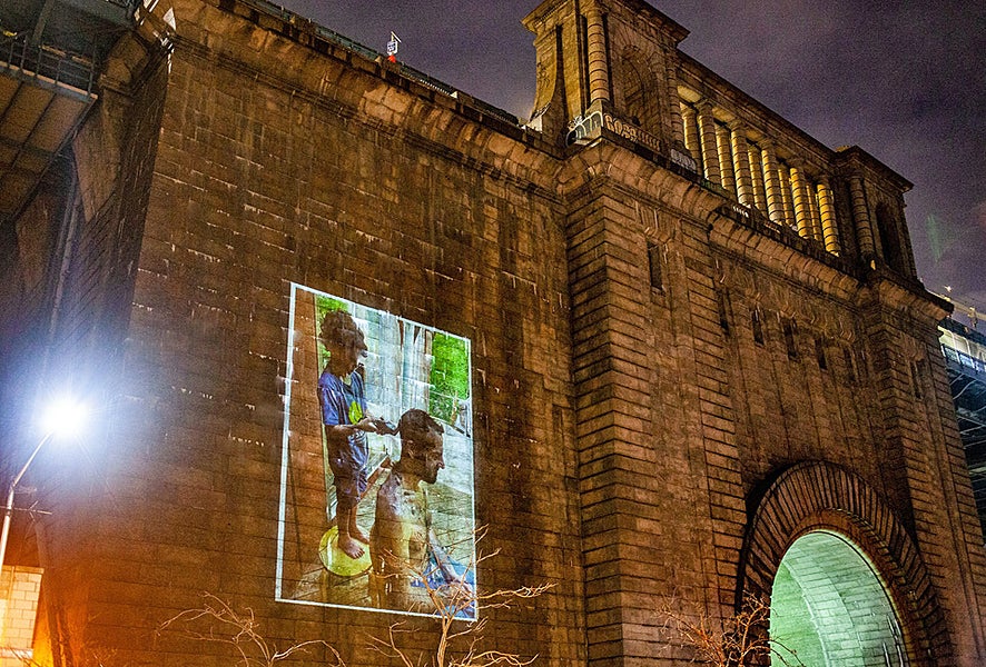 Pandemic parenting moments take centerstage in Dumbo during a new public art exhibit honoring parents this spring. Photo by Andy Lin/courtesy Dumbo Improvement District