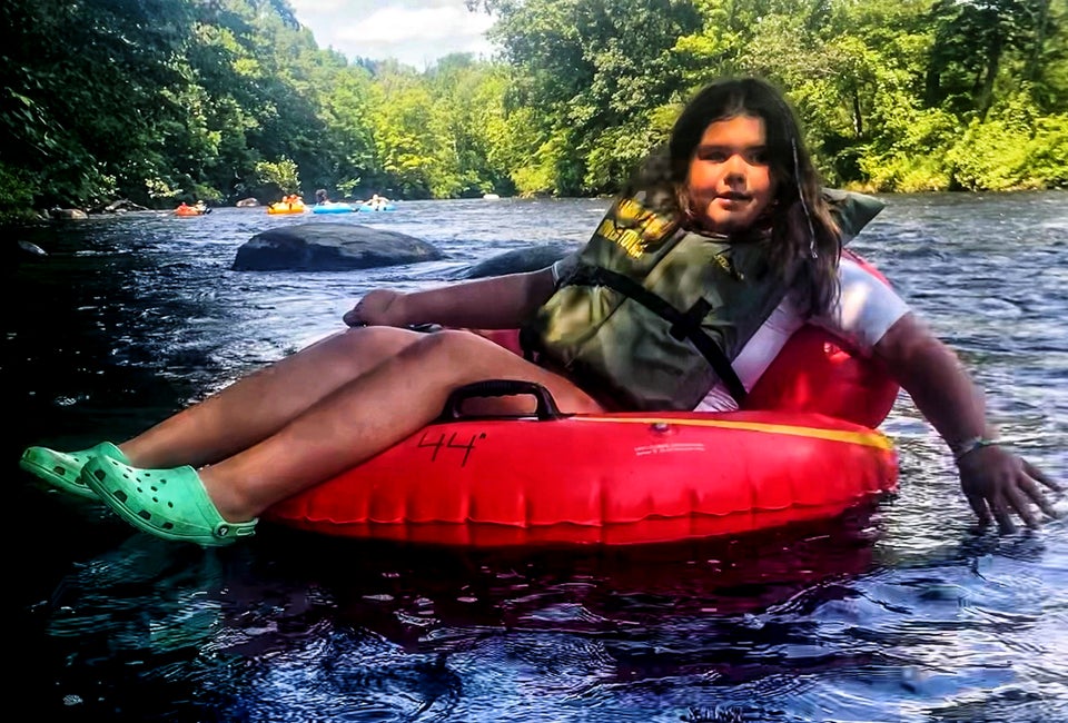 Set off for summer adventure with Farmington River Tubing