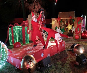 Elf on the Shelf’s Magical Holiday Journey is a theatrical  drive-thru experience at the Fairplex in Pomona. Photo by Alex J. Berliner/ABImages