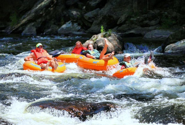 Ultimate Connecticut Bucket List Framington River Tubing