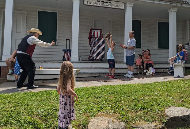 Visiting Historic Richmond Town with Kids: Top Tips for Visiting Historic Richmond Town