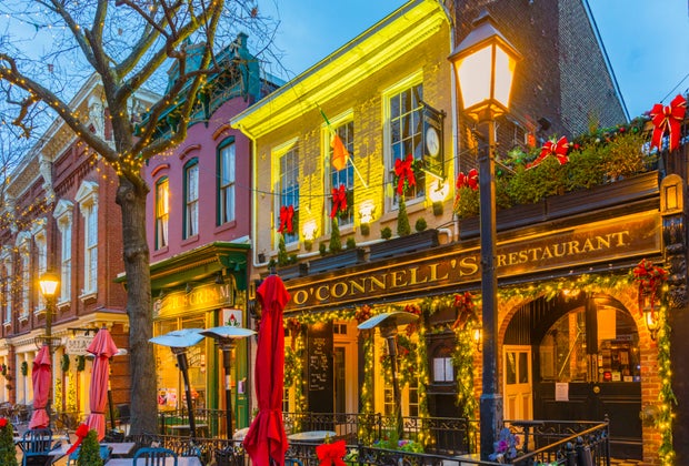 Old Town Alexandria Christmas lights