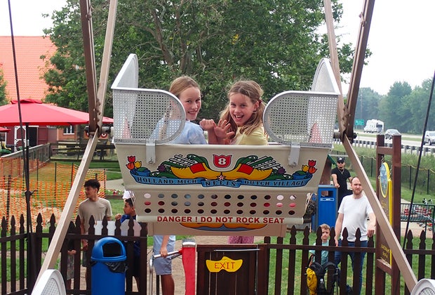 Nelis' Dutch Village Tulip Festival and More Things to Do in Holland, MI with Kids Status message