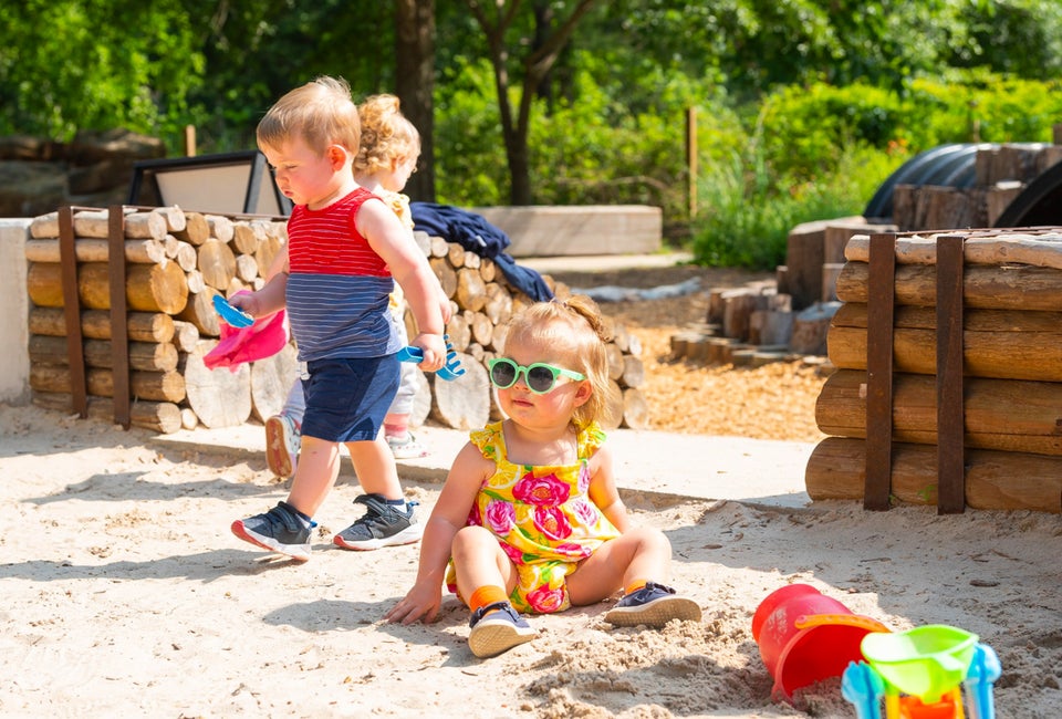 Your little learner will love the variety of toddler classes in Houston. Photo courtesy of the Houston Arboretum & Nature Center 