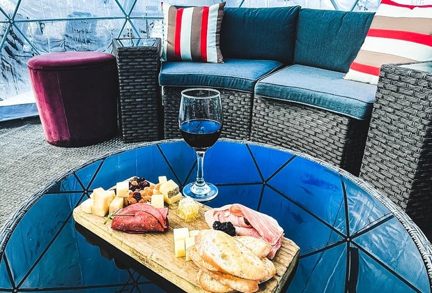 Image of Fire at the Ridge interior of igloo dining in Connecticut