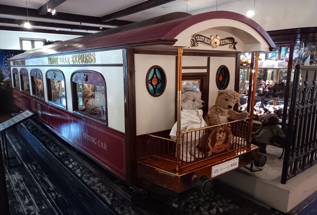 Tokyo with kids: Teddy Bear Museum in Ito