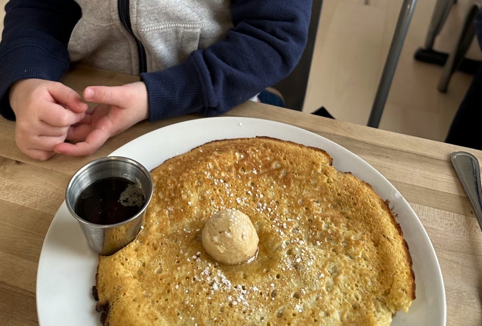 Generously sized portions make sharing a meal easy at Main Road Biscuit Co. Photo by the author