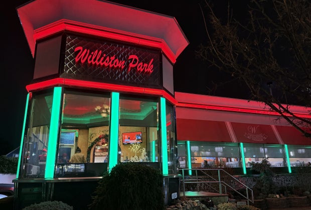 Cheap eats on Long Island: Williston Park Townhouse Diner