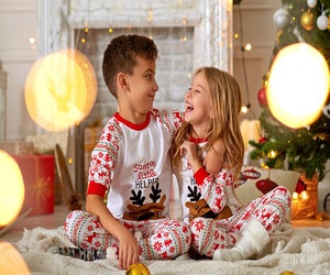 Make this Christmas your best yet with ideas from our Mommy Poppins holiday guides.