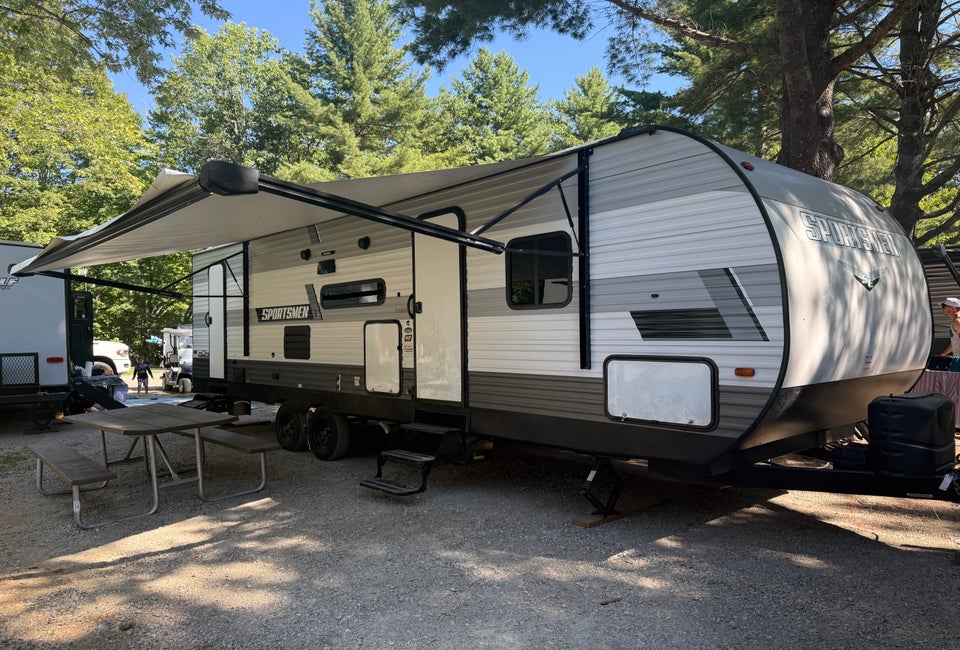 Whether an RV or a cabin, your family can have an amazing getaway at resort parks around New England!