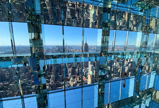 Mirrored view of SUMMIT One Vanderbilt