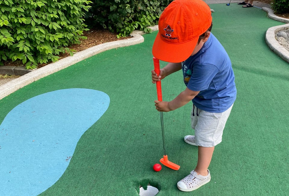 Just tap it in! Photo provided by Kelly Patino for Mommy Poppins