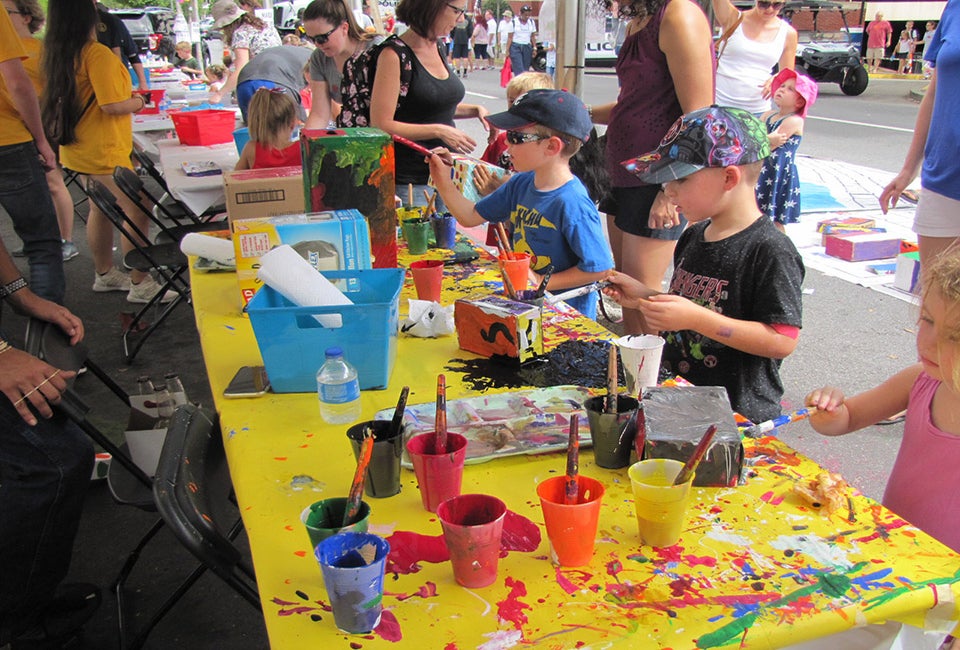 Kids can enjoy making art at Marietta's Art in the Park this Labor Day weekend! Photo courtesy Art in the Park