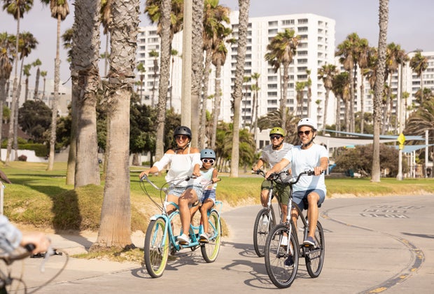 Biking The Strand with Kids in Los Angeles