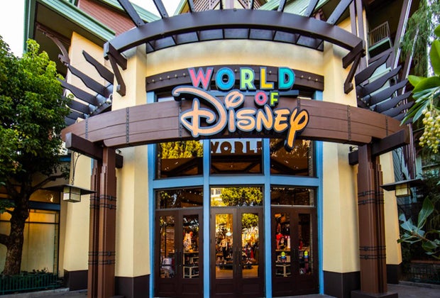 Disneyland Tips: World of Disney in Downtown Disney
