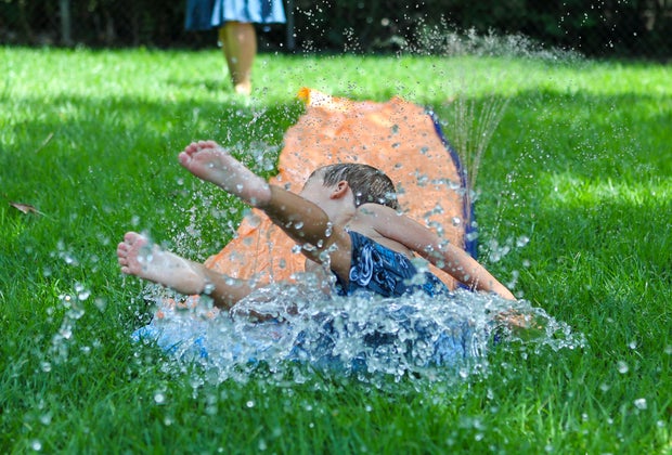 Outdoor Birthday Party Ideas: Splash Bash