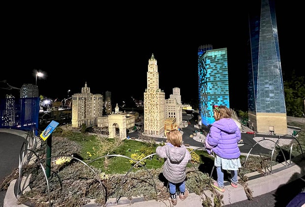 Legoland New York Holiday Brictackular: Miniland Twilight Tour