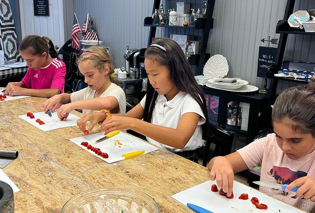 LI kids cooking classes The Well-Seasoned Chef.
