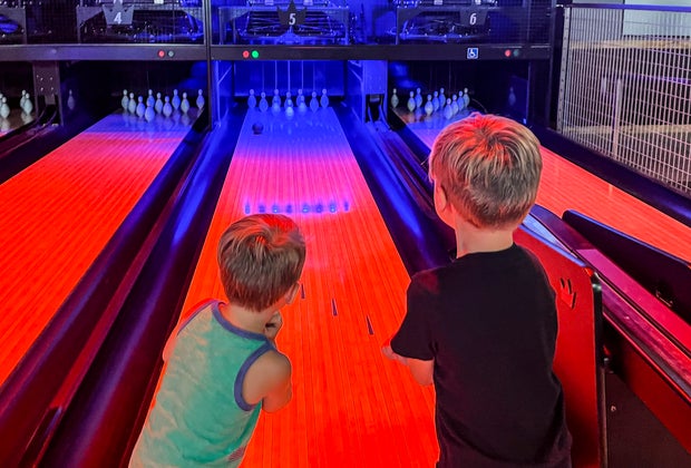 Family-Friendly Bowling in Los Angeles: MB2 Entertainment