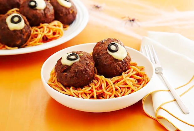 April Fools' Day Food Pranks : Meatball Eyeballs