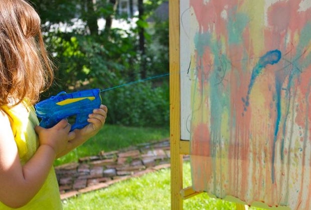 Outdoor Birthday Party Ideas: Messy Arty Party