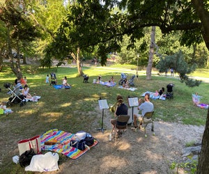 Classical music  class in Central Park with Mozart for Munchkins. Photo courtesy Mozart for Munchkins.