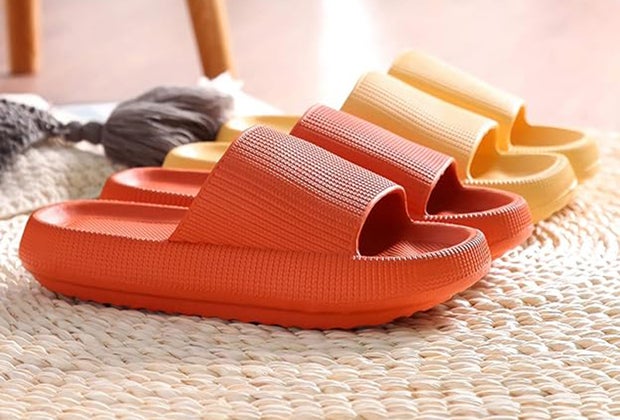 rosyclo Cloud Slippers: Holiday Gift Guide 2024: Hottest Toys and Christmas Gifts for Kids