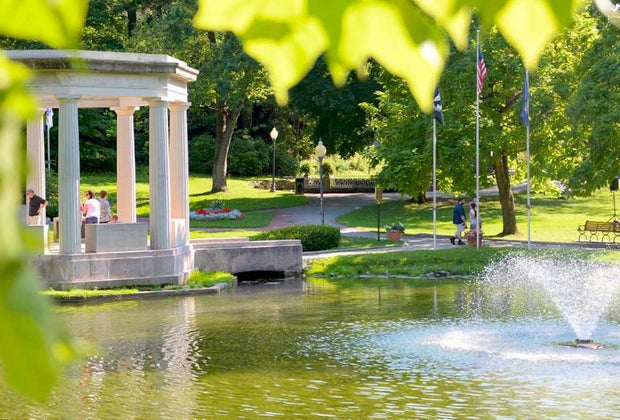 Upstate New York getaways: Congress Park in Saratoga