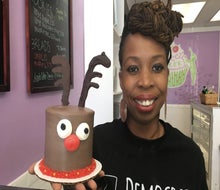 Mo’Pweeze Bakery is a Black-owned small business with a sweet mission: It serves delightfully decorated allergy-free treats. 