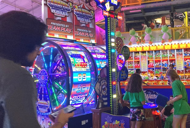 The Funplex Amusement Park and Water Park Guide: Family Fun in East Hanover and Mt. Laurel: Arcade