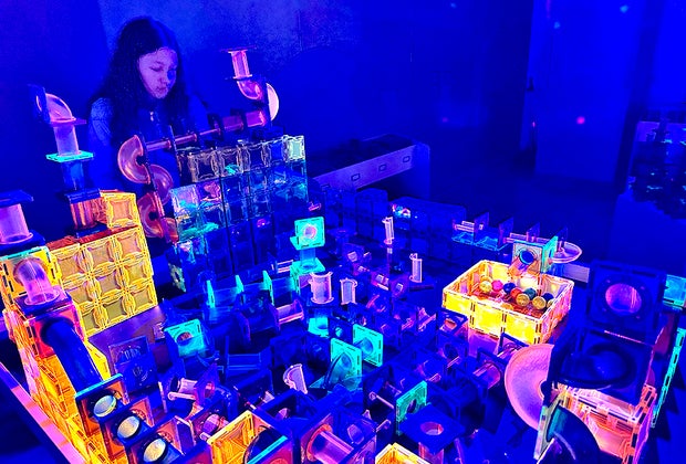 Genius Gems: Explore building in the dark