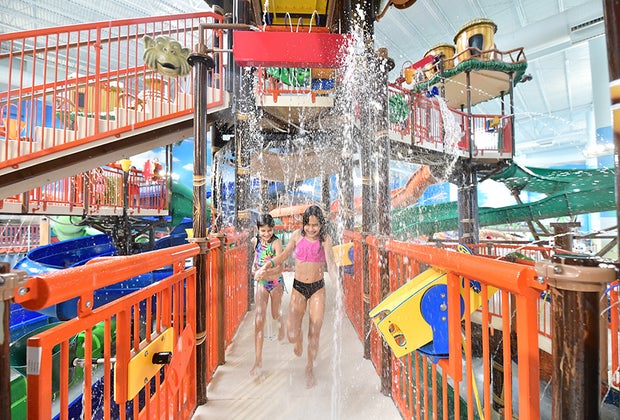Indoor water parks near NYC: Kalahari Resorts water park