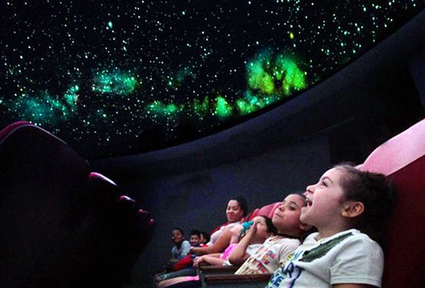 The Hudson River Museum is a space museum near NYC that offers 30-minute family-friendly planetarium shows.
