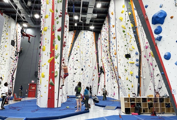 Birthday Party Ideas for Teens in NYC climbing at Movement Gowanus