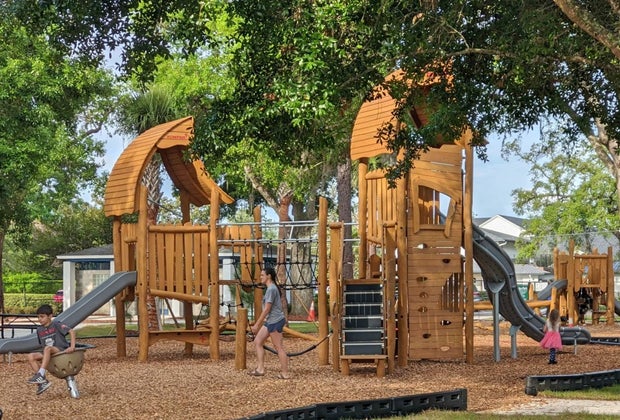 Phelps Park Playground is one of the best playgrounds near Orlando area.