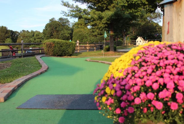 mini golf at Burholme Park and Family Fun Center Awesome Things to do with Kids in Northeast Philadelphia
