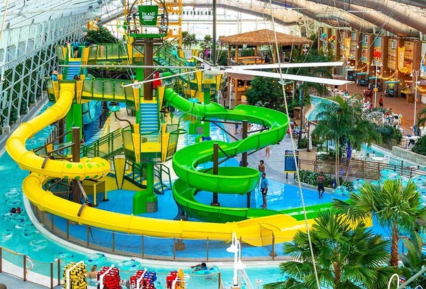 Indoor Water Parks and Pools for Philly Area Families: Island Waterpark